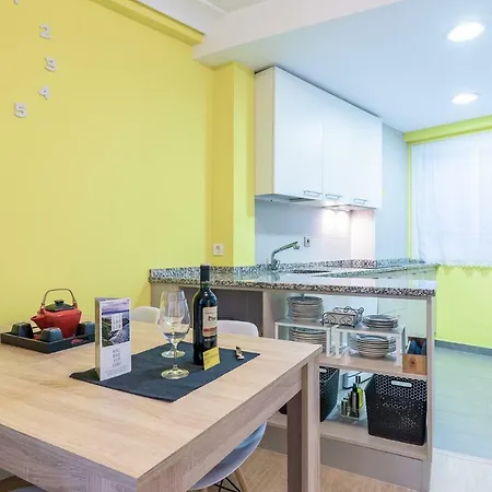 Zurriola - Beachside Comfort San Sebastian