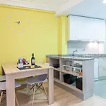 Apartment Zurriola - Beachside Comfort